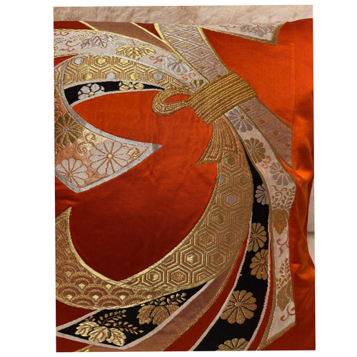 2854朱色の袋帯リメイク 正絹クッションカバー お正月❗️プレゼント