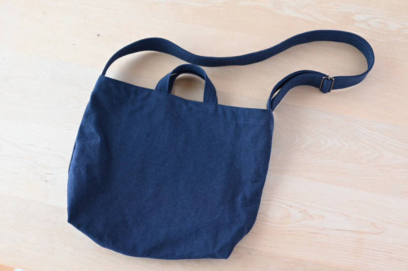 藍染古布　ショルダーバッグ ハンドメイド　かた紐調節可能 やさしい布のショルダーバッグ M【藍】帆布 ショルダーバッグ comon