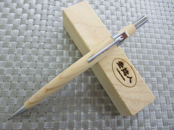 鹿の角のペン　アメリカ製　ハンドメイド　オリジナル　／ 新品未使用品 鹿の角 ノールビンドニング 針 1本 【竜鹿】／ 鹿角 鹿 しか