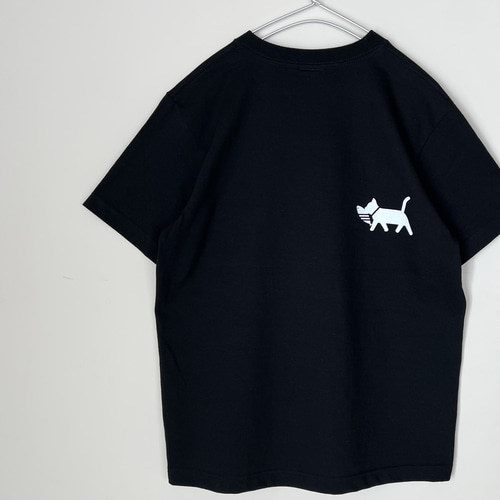 大人かわいいTシャツ いたずら猫ちゃんのazides?（アジです？）半袖T