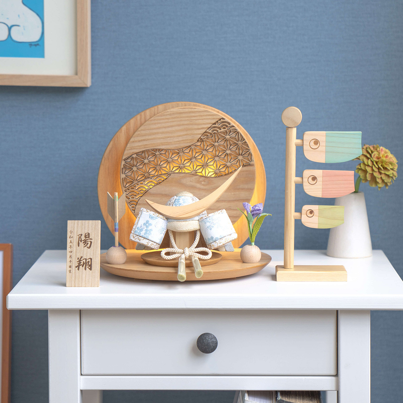 ことの木目込かぶと（5KSDA-0410）（そら）伊達政宗　灯丸衝立　麻の葉｜コンパクトな五月人形｜節句兜｜コンパクト