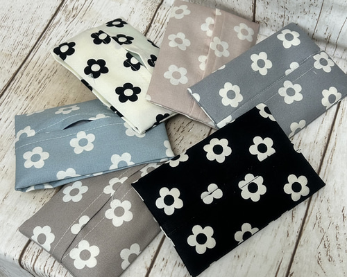 ポケット付きが便利な ポケットティッシュケース ポケットティッシュ