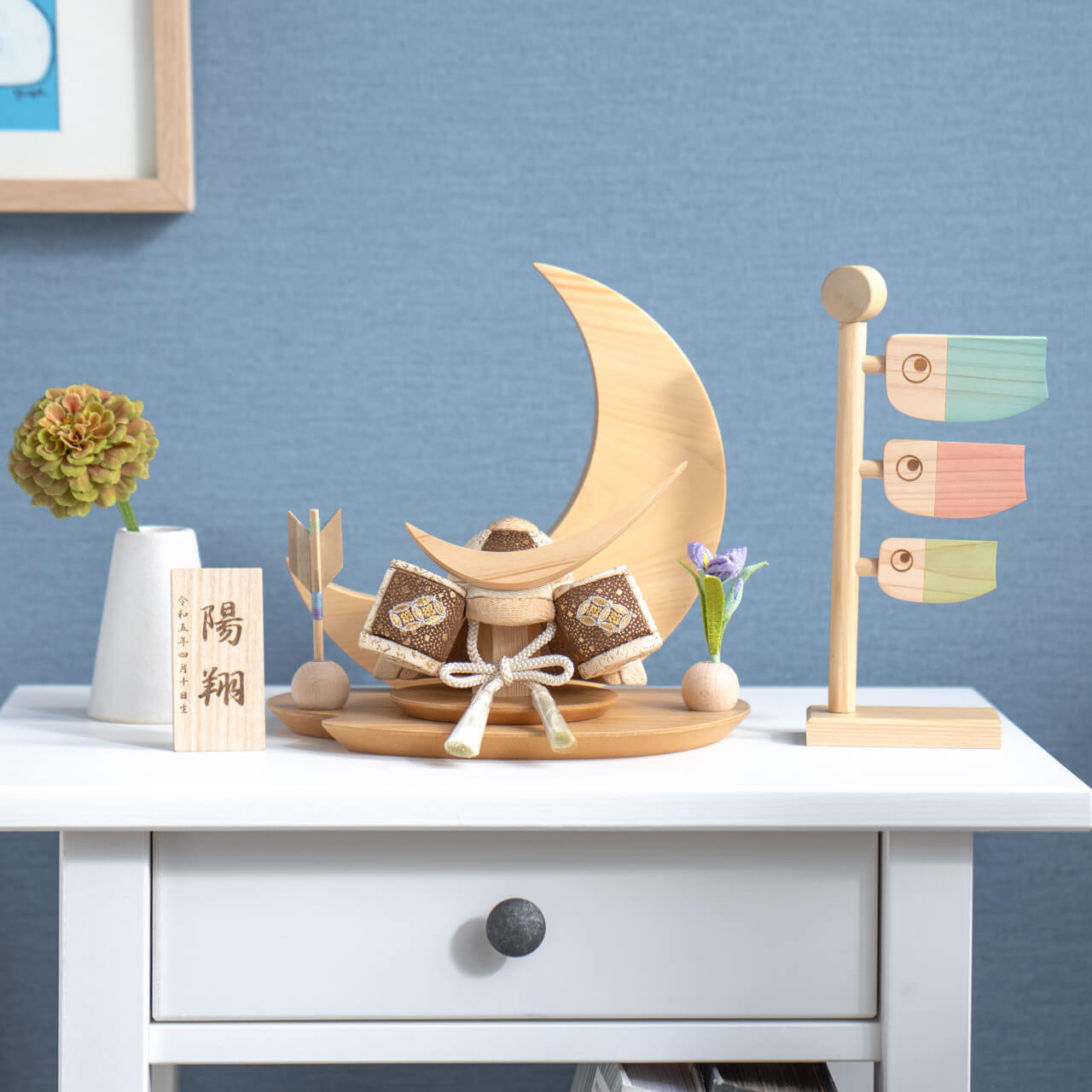 ことの木目込かぶと（5KTDA-0000）（つき）伊達政宗　桧月｜コンパクトな五月人形｜節句兜｜コンパクト