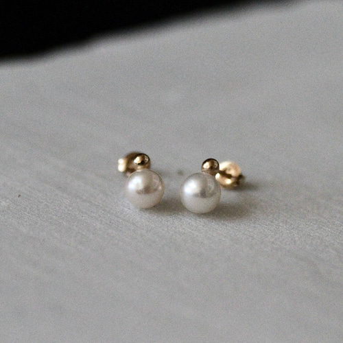 k10. k18 half circle 淡水パールpierce ピアス（スタッド・一粒