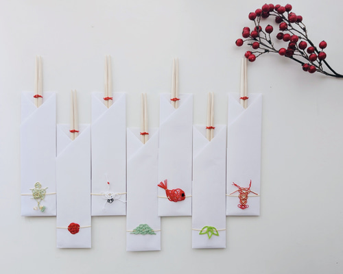 ラムネ様 オーダーページ 祝箸 5膳セット+3膳 午年 水引 ベーシックカラー 縁起を味わう✨水引祝箸 7膳セット 箸・箸置き kiyoe 通販 18668088