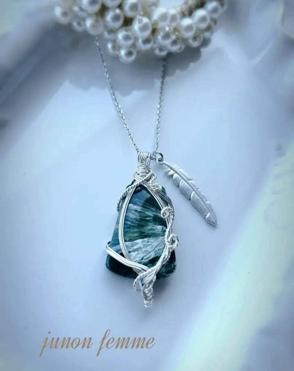 セラフィナイトネックレス