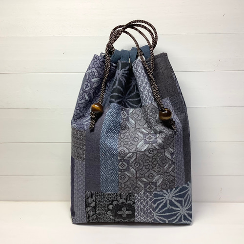 【超特価sale開催】  合切袋・信玄袋（巾着袋）／大島紬調(紺系) かりんかりん 巾着袋 和楽器