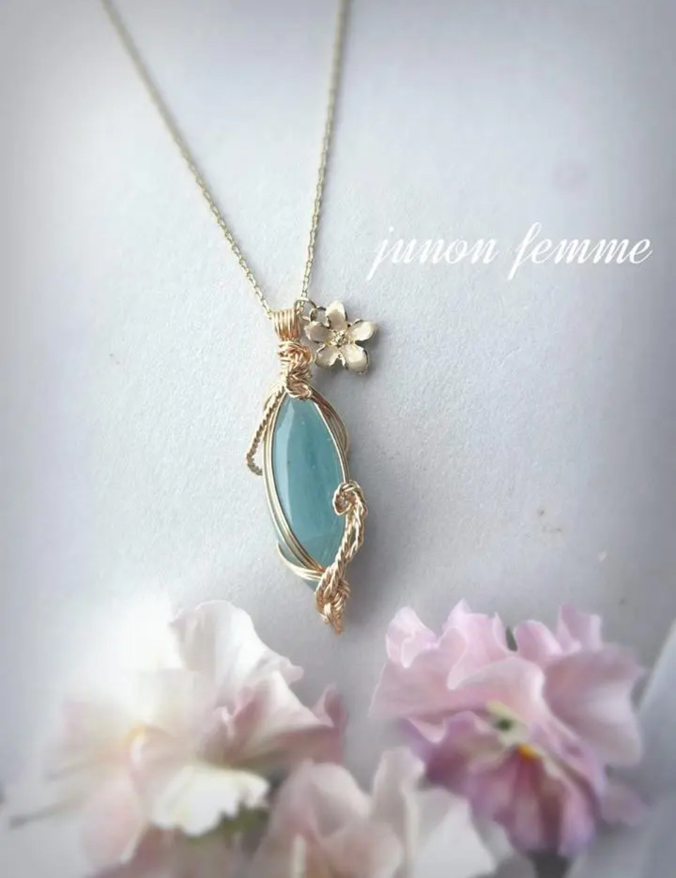 ミルキーアクアマリンネックレス