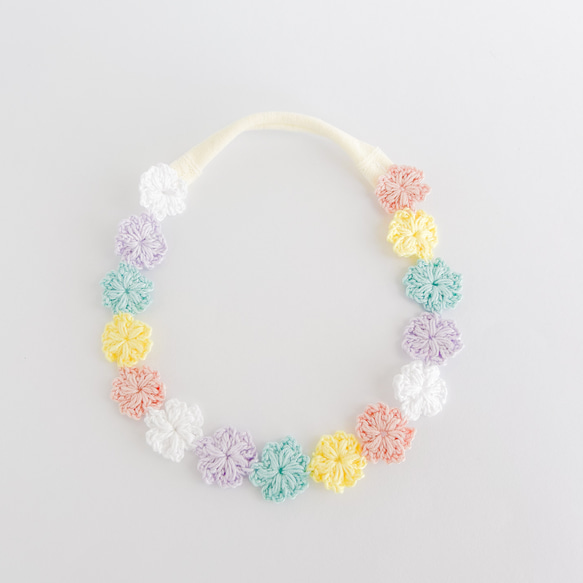 babyを彩る花かんむり【カラフル】カチューシャ 新生児 赤ちゃん ベビーヘアバンド 髪飾り 初節句 ひな祭り 4枚目の画像