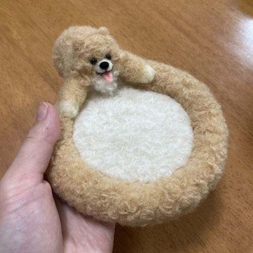 ふんわり羊毛フェルト あったかポメラニアンの小物入れ ふんわり羊毛フェルト あったかポメラニアンの小物入れ
