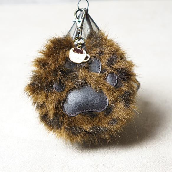肉球のバッグチャーム 2枚目の画像