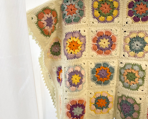 再再販 カラフルひざ掛け モチーフブランケット ひざ掛け かぎ針編み