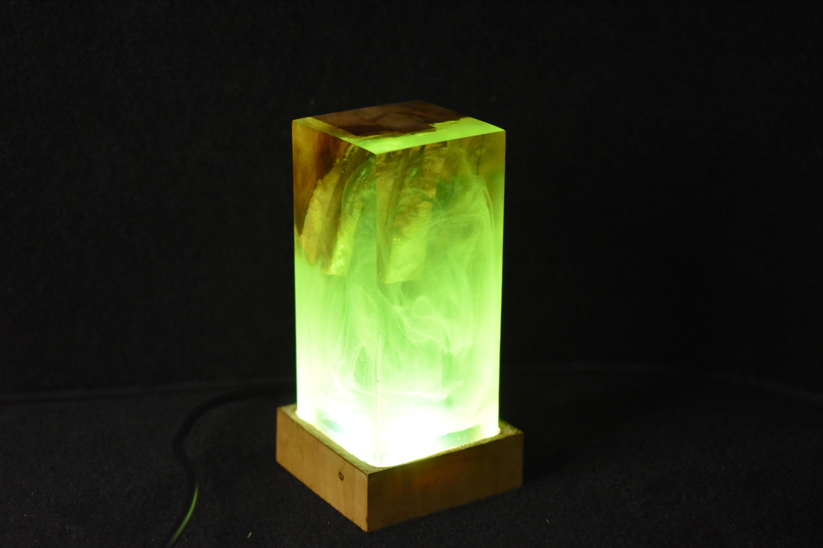 ウッドレジンナイトランプ ピラー型　№28