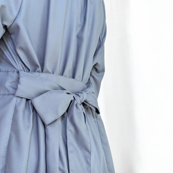 選べるサイズと丈、簡単お手入れ　細見えフォーマルワンピース（青藤色）卒園・卒業・入園・入学・披露宴 8枚目の画像