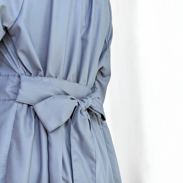 選べるサイズと丈、簡単お手入れ　細見えフォーマルワンピース（青藤色）卒園・卒業・入園・入学・披露宴 8枚目の画像