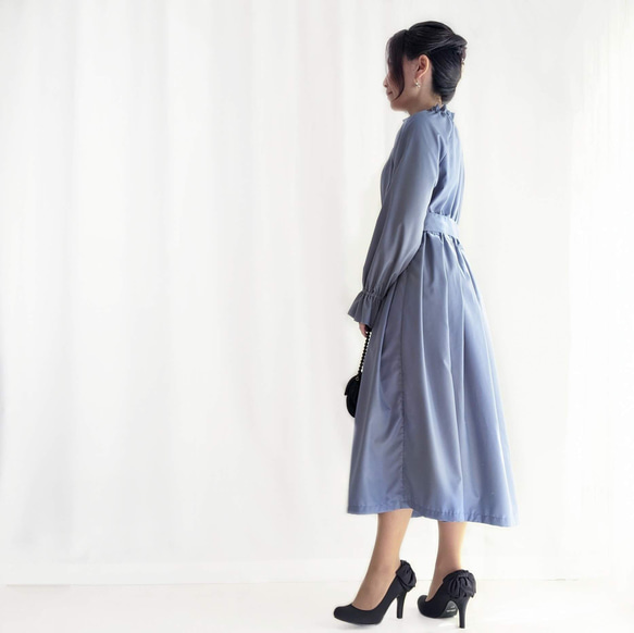 選べるサイズと丈、簡単お手入れ　細見えフォーマルワンピース（青藤色）卒園・卒業・入園・入学・披露宴 6枚目の画像