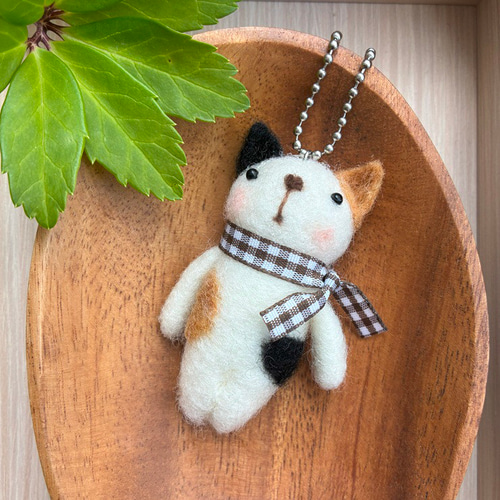 マイメロディ猫耳リボンキーホルダー 楽天市場】マイメロディ シークレットマスコットキーホルダー 全8種類