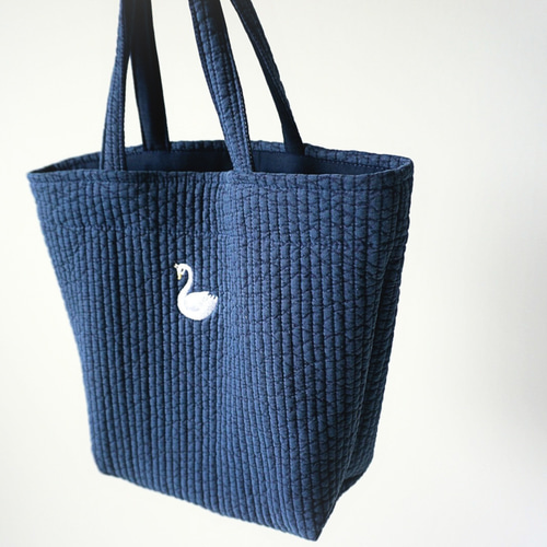 ヌビ生地×合皮/刺繍トートバッグ　紺色 選べる刺繍2種】洗えるヌビのデイリートート｜木馬・スワン トート