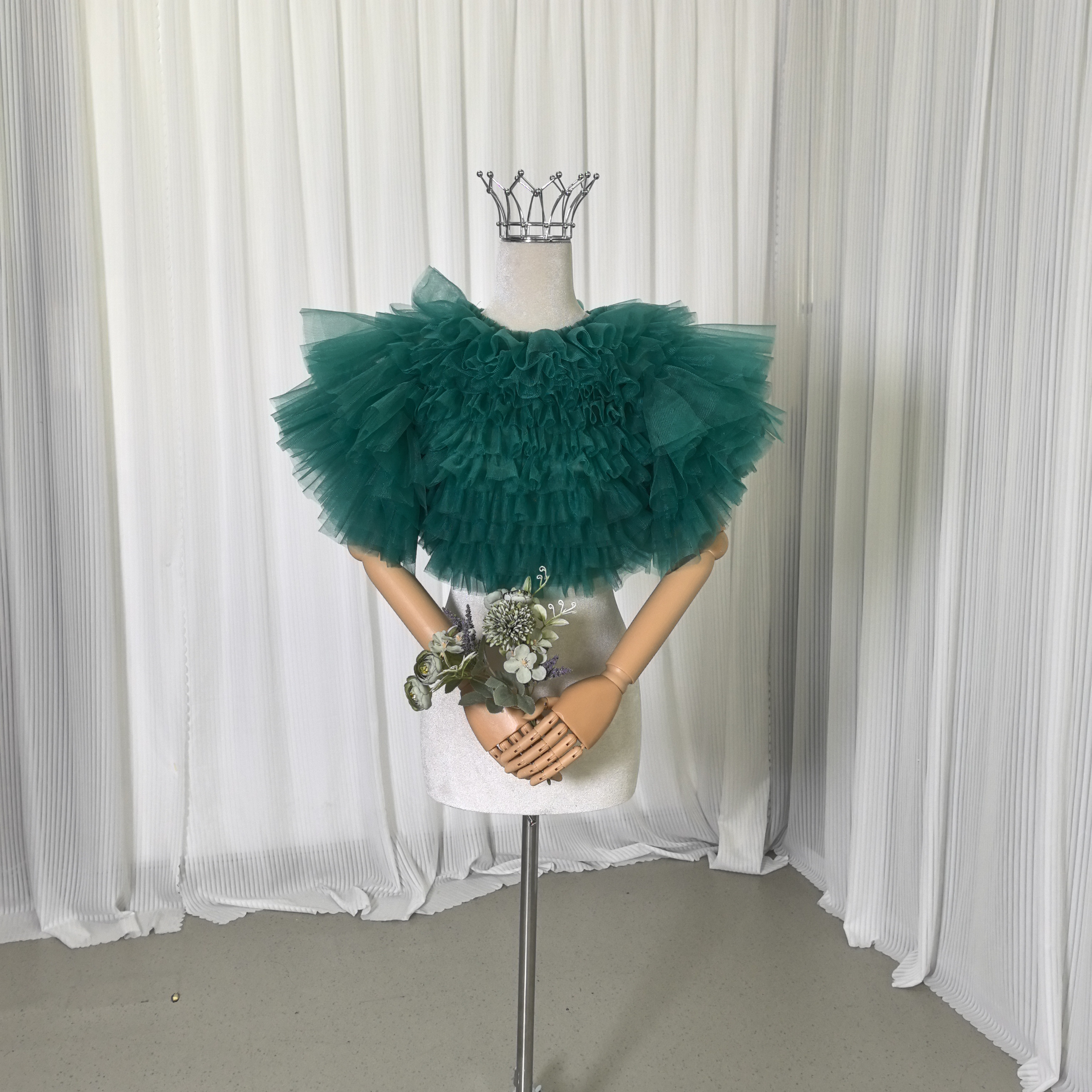 送料無料！トップス 深めな緑 色直し ラッフルフリル ブライダル 前撮り