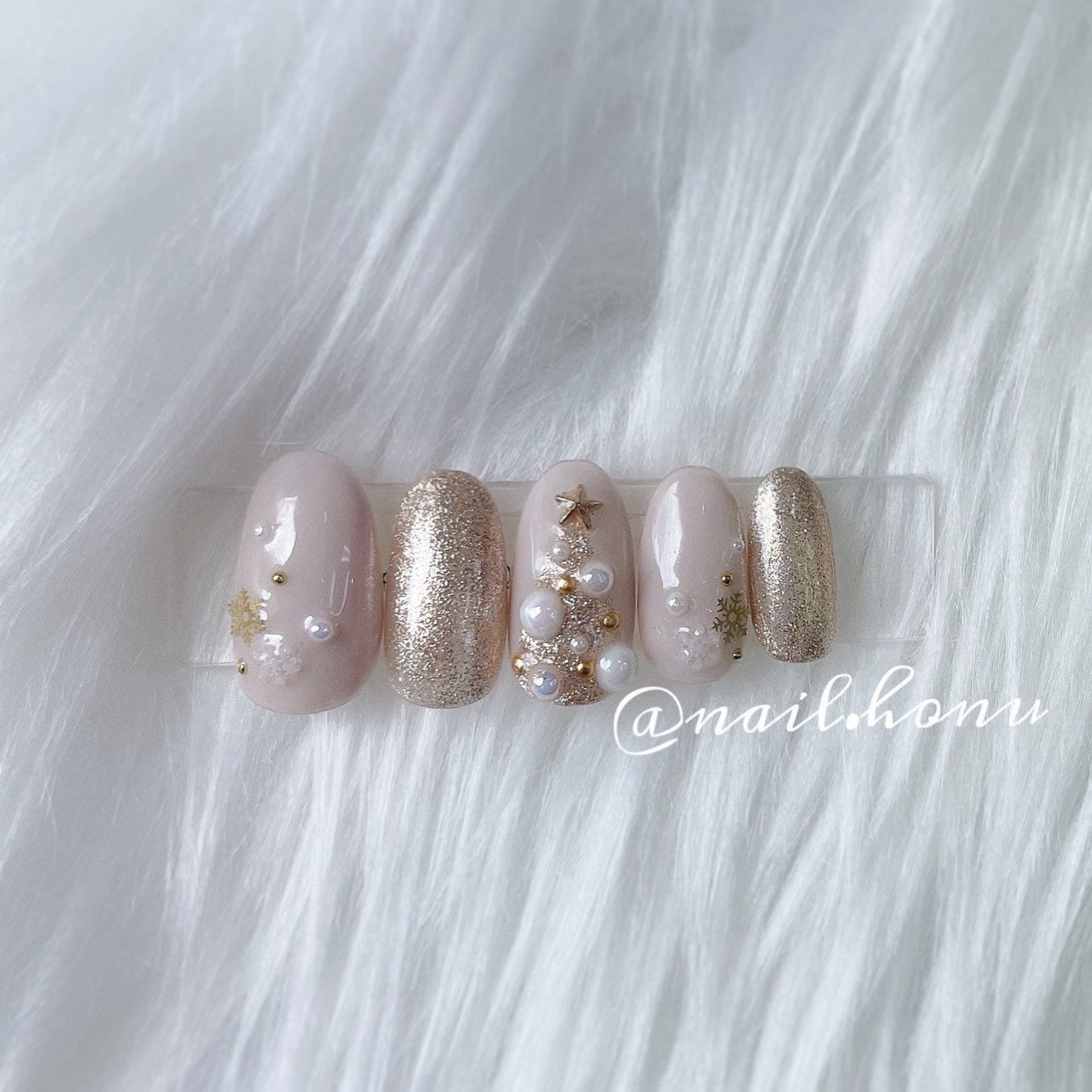 No. 124 クリスマスネイル/冬ネイル/大人可愛いネイル