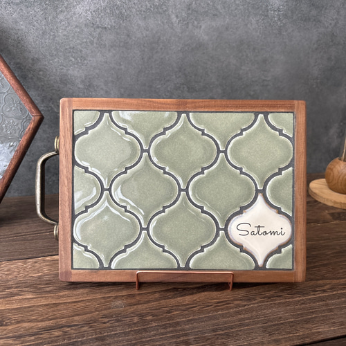 アンティークコラベルタイルトレー くすみグリーン 名前刻印タイル入り