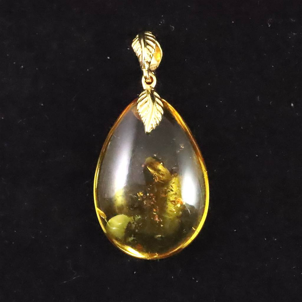 天然琥珀　バルティックアンバー 26mm ペアシェイプ ペンダント 2.9g #72761