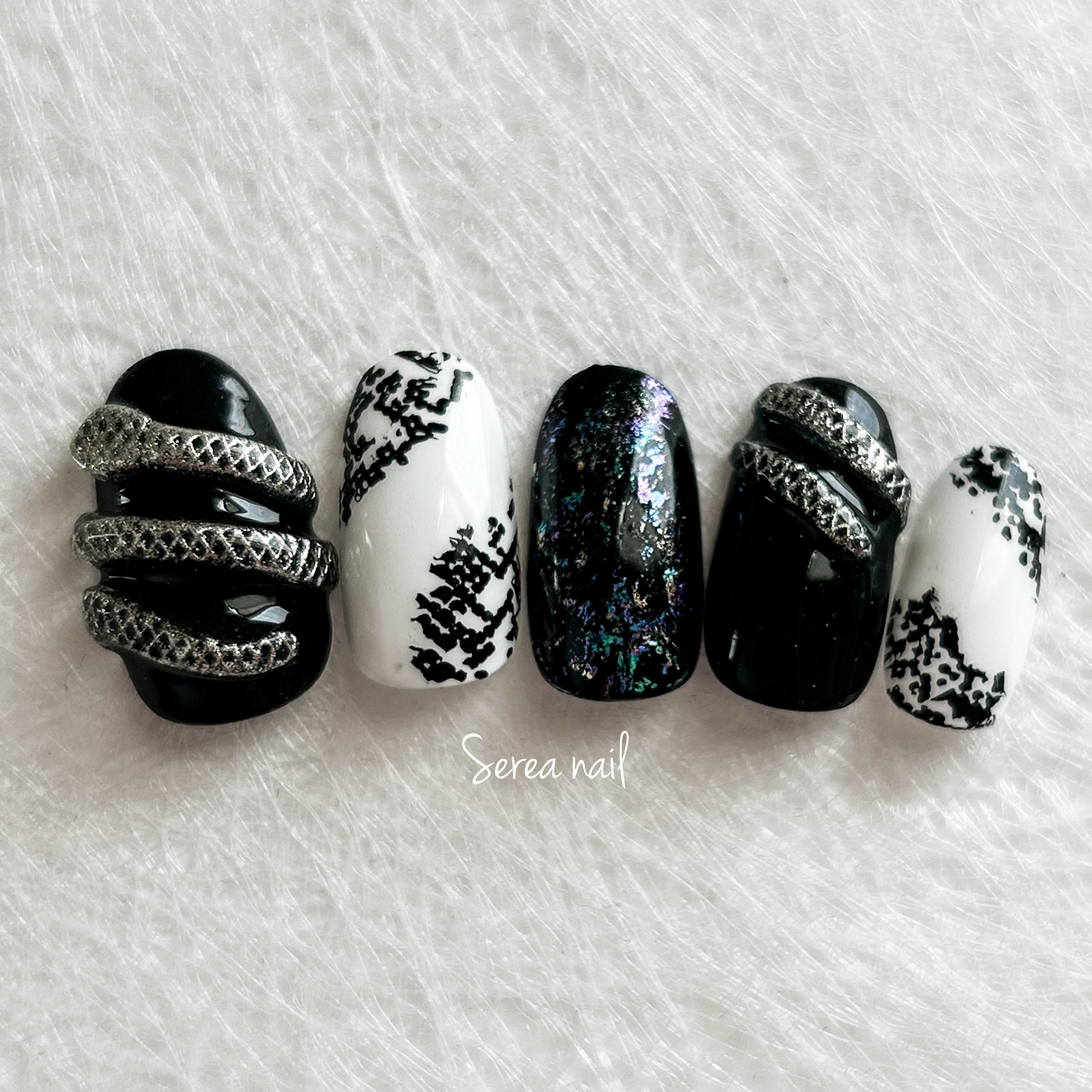 つけ爪 立体彫刻蛇 大人 オリジナルデザイン マニキュア 手作り