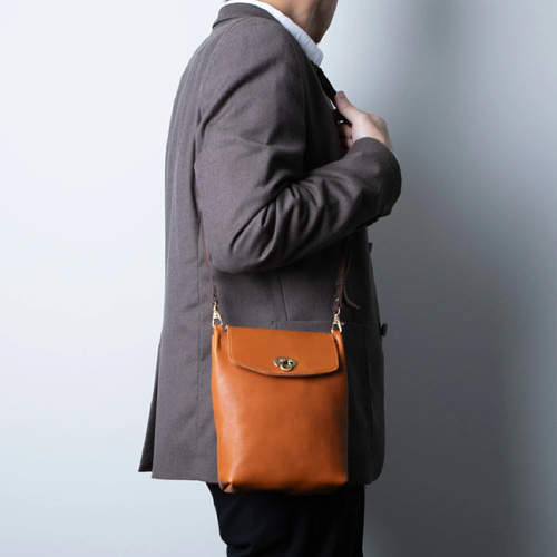 koho 美品 SLOW&CO メンズ ショルダーバッグ SLOW 最大51%☆9/29迄 ショルダーバッグ メンズ レディース 斜