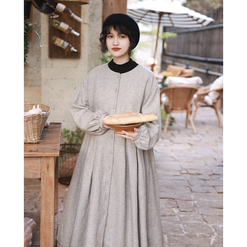 ウール混紡ワンピース　地厚ウール長袖ワンピース　ライトグレー　フリーサイズ　S355