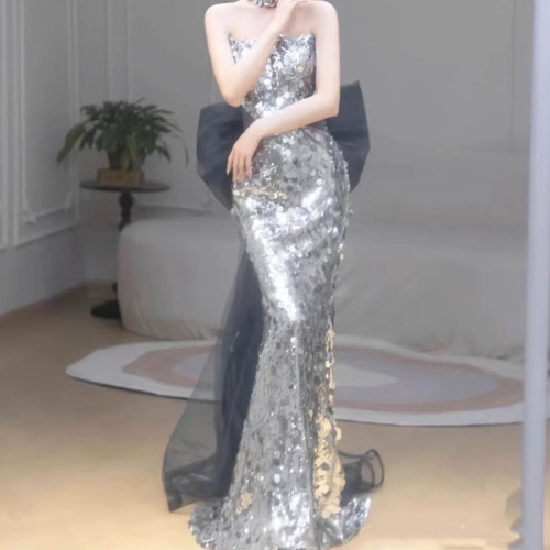 m*s様 ☀︎ロングドレス・シルバー　　M〜L 新品 ロングドレス 演奏会 カラードレス シルバー 花嫁 カクテルドレス 結婚