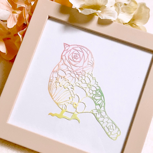 お話中　七五三  ハンドメイド 切り絵 アート作品現品1点のみ 花と鳥のデザイン 切り絵】花鳥(小鳥) 切り絵 ふわコロ《紗紀》 通販 18675737｜Creema