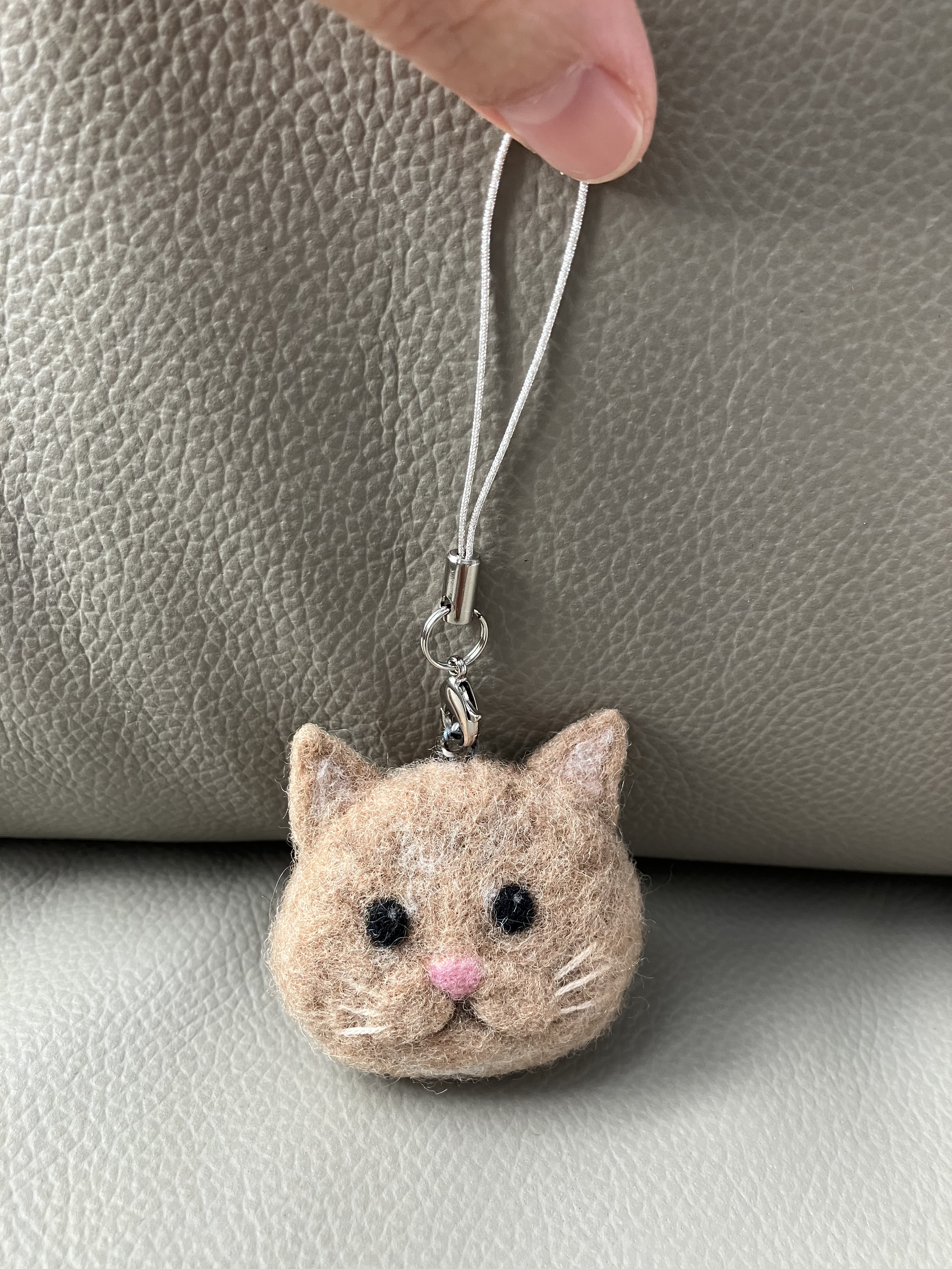 羊毛フェルト ニャンニャ プップ ハンドメイド ロロハ ヌンヌ