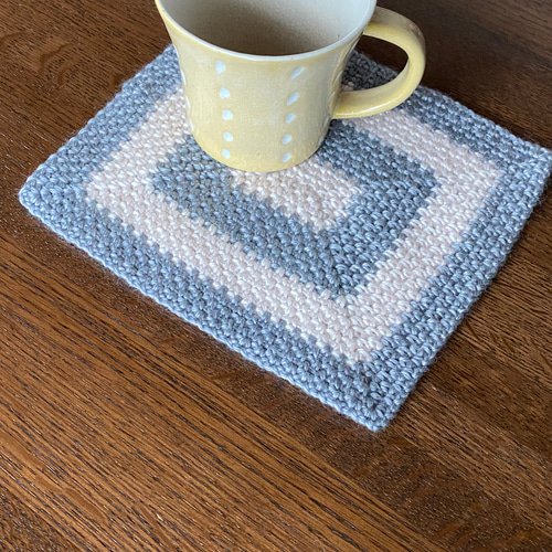 ブルーグレー渦巻き長方形コースター コースター kittan knitting 通販
