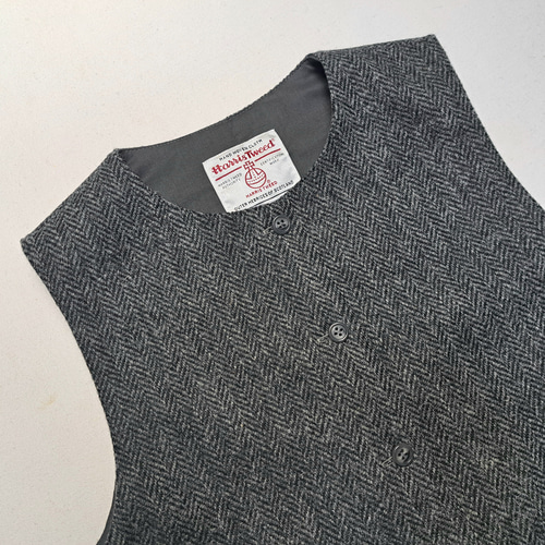 BLACK FRIDAY 20%OFF ハリスツイード ヘリンボーン柄 ラウンドカラー