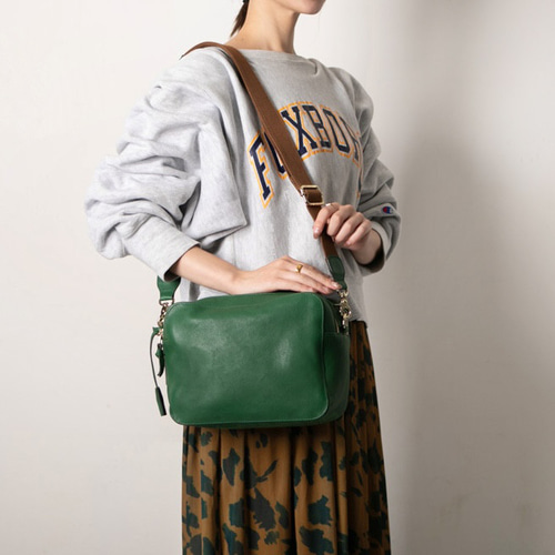 在庫限りの特選SALE】ショルダーバッグ 大容量 斜めがけ バッグ TIDY