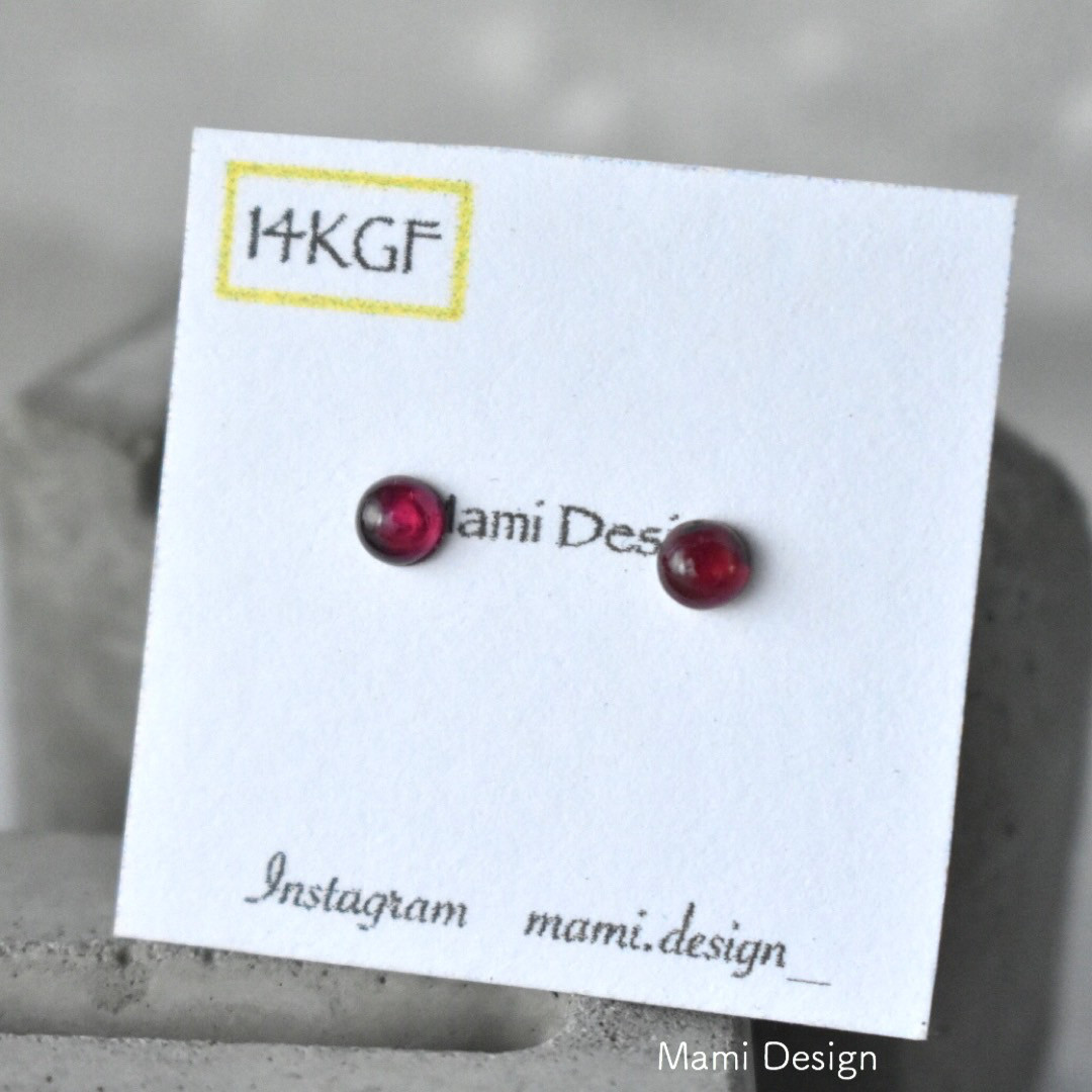 14KGF ルビーのシンプルスタッドピアス