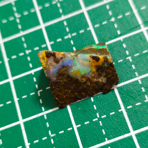 今だけお買い得！素朴で可愛いオパール原石73.5ct/鉱物標本 Amazon | Tokyo Science 天然鉱物標本「エチオピア・オパール