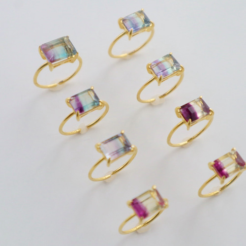 色彩を選べる1点物／ バイカラーフローライト リング＜天然石