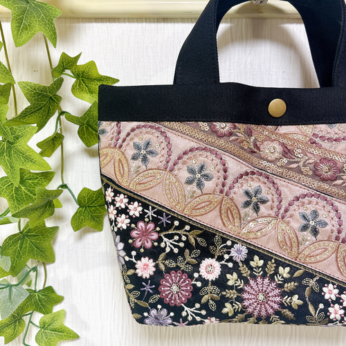 自分へのご褒美や母の日ギフトに＊華やかインド刺繍リボンのトート