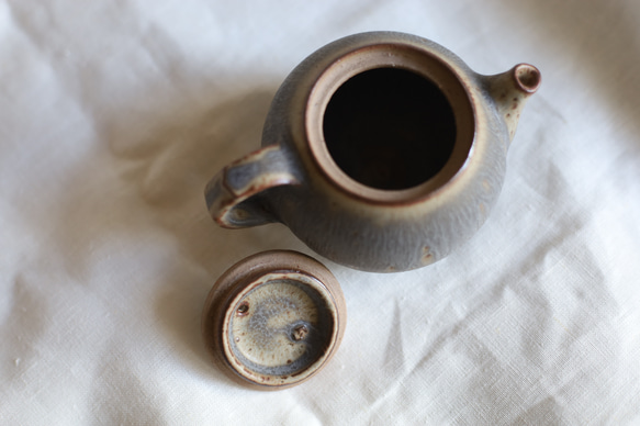 鉄粉のある　急須　アンティークグリーンブルーグレー　陶器 6枚目の画像