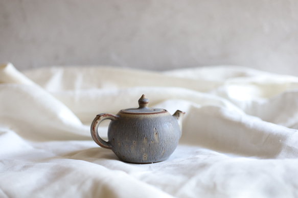 鉄粉のある　急須　アンティークグリーンブルーグレー　陶器 5枚目の画像