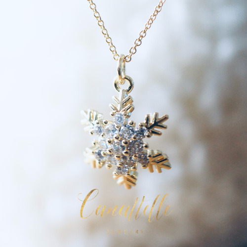 雪の結晶」 クリスタルスノー・ミドルレングス・ネックレス