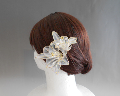 後からの髪飾りに使用しました。 セール】天然石を使った髪飾り 月とパール かんざし ヘア