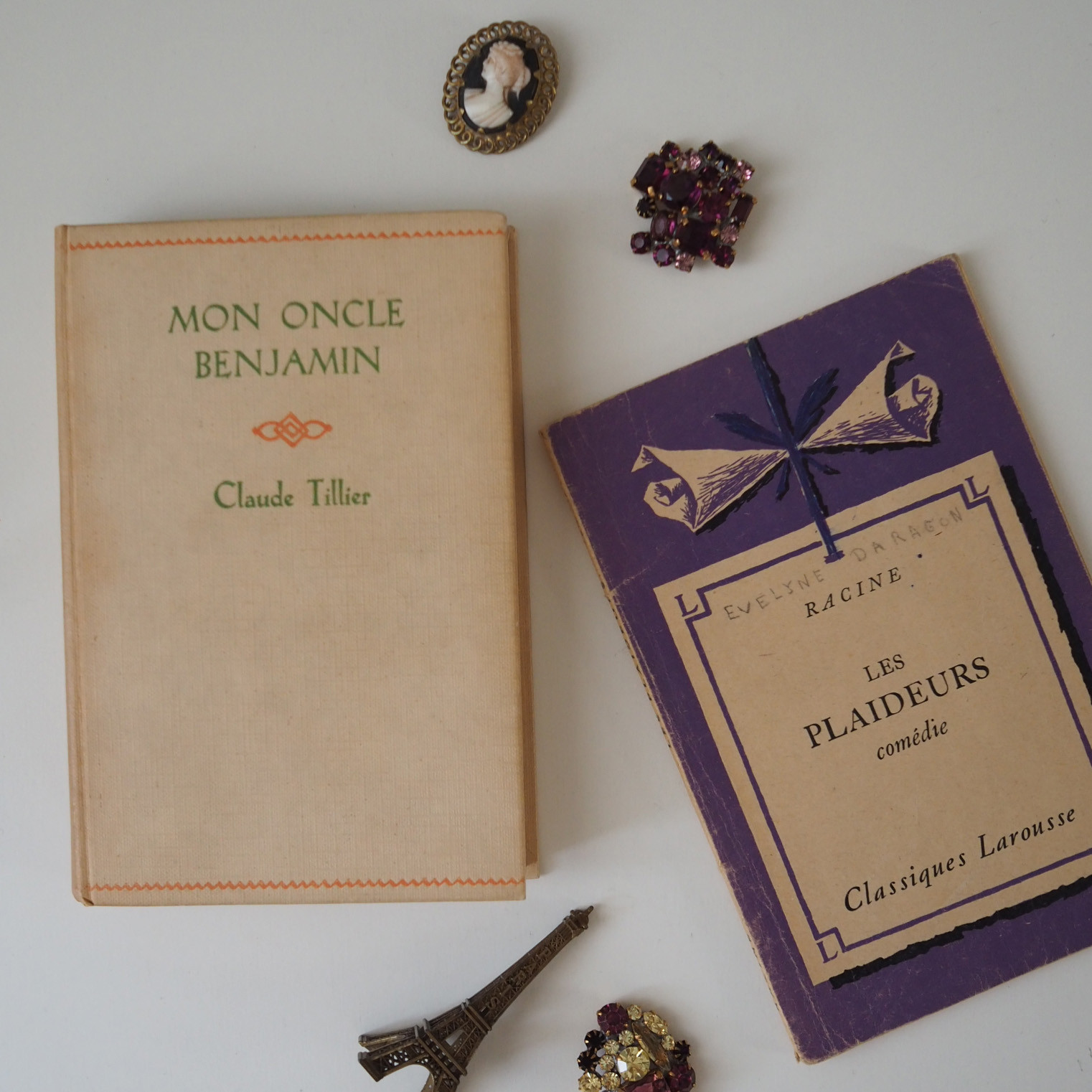 フランスの素敵な装丁の古書 setB Nelson＆LAROUSSE