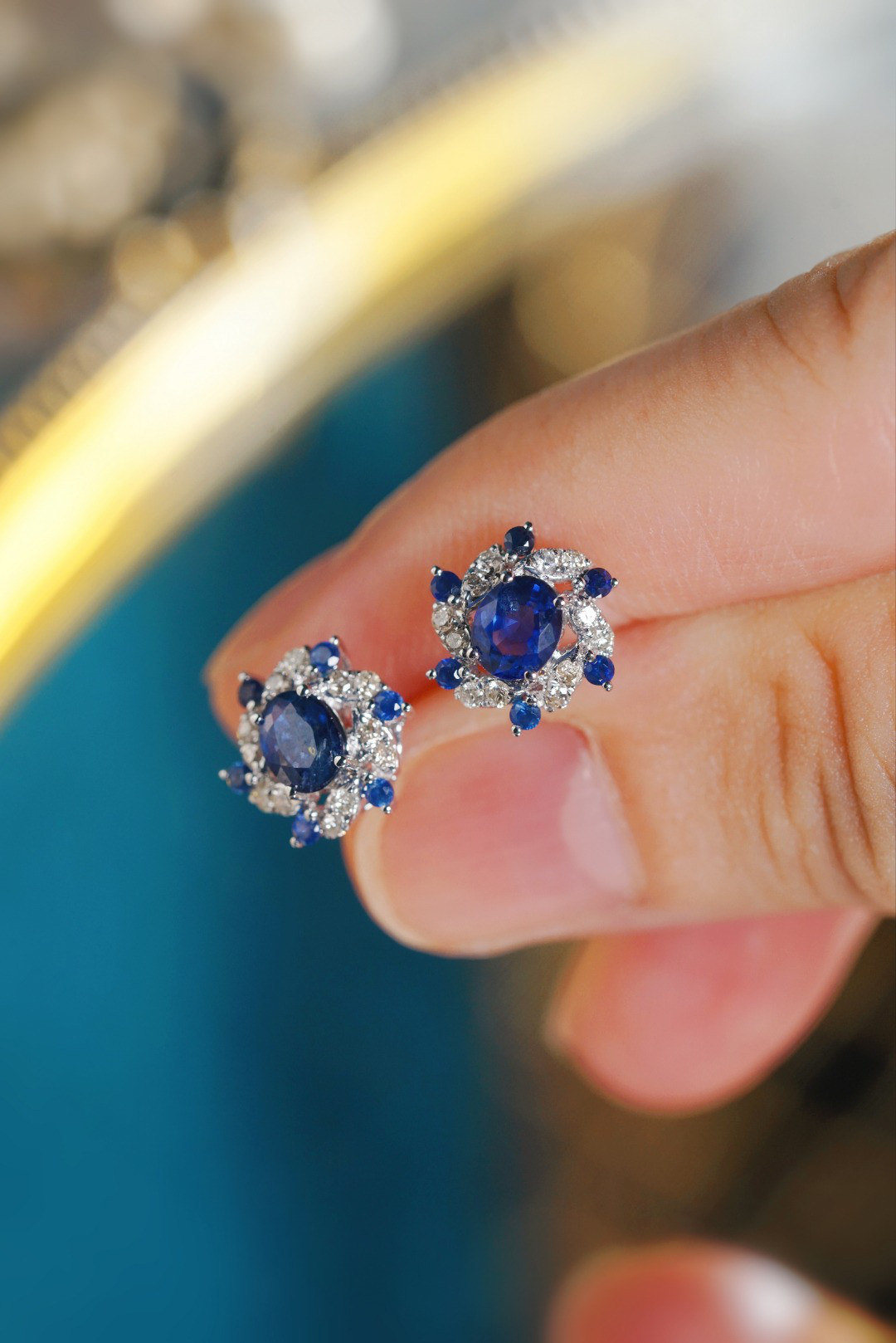 天然ダイヤモンド付きサファイアピアスk18