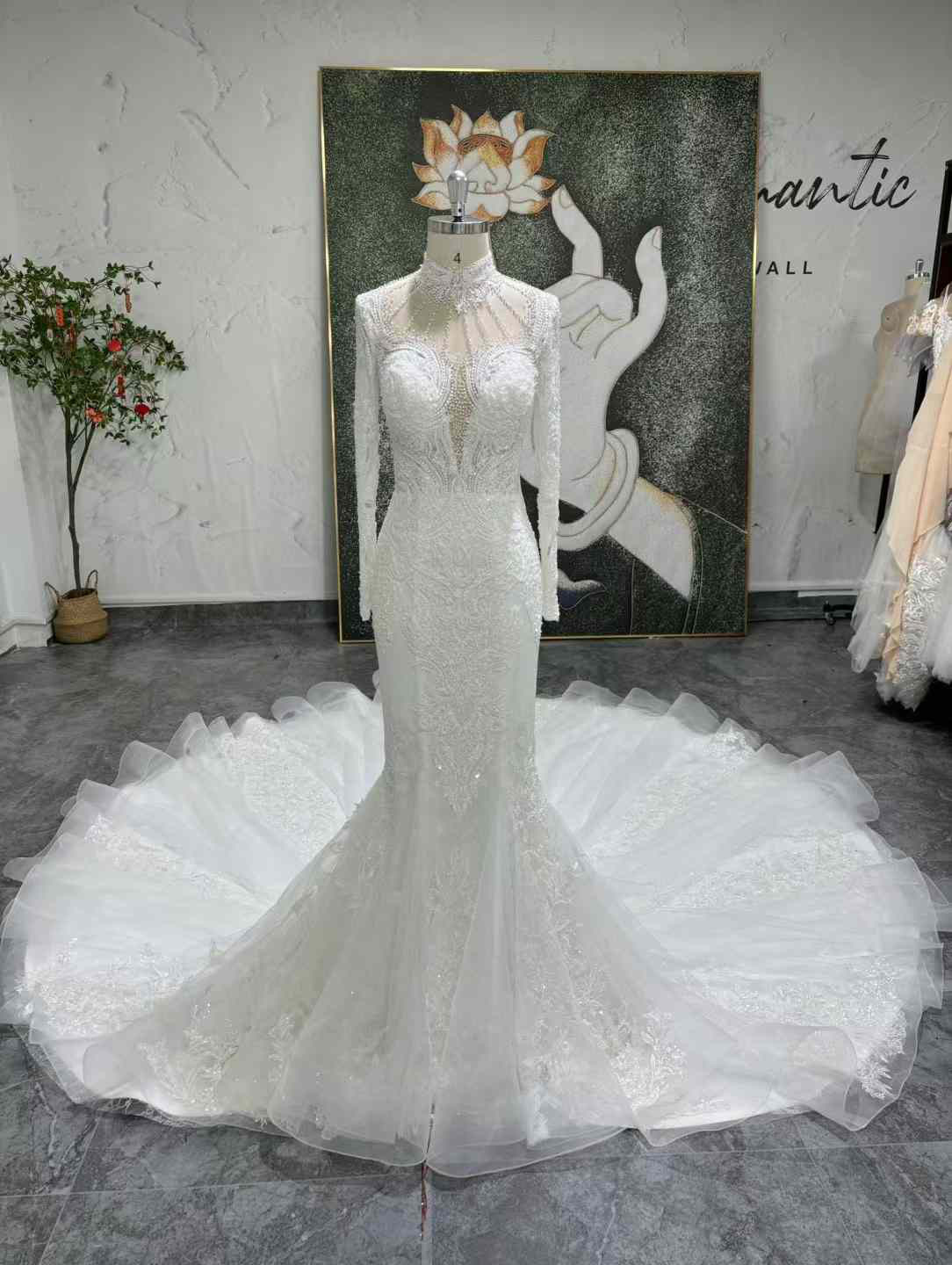 上質なドレス！ホルターネック　長袖　冬婚春婚秋婚　マーメイドドレス　エレガントなシルエット　優雅なレース結婚式二次会挙式