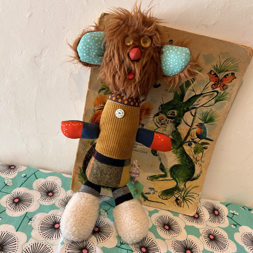 コロポックル　妖精 🌱 『コロポックル』 ⁡ アイヌの伝承に登場する小人の妖精。 恥ずかし