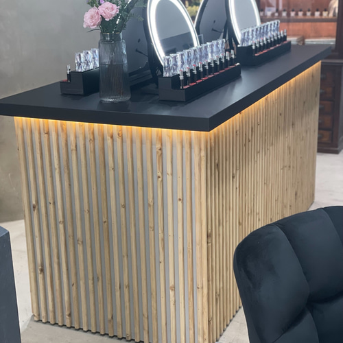 受付カウンター ディスプレイラック カウンター 内装 収納テーブル