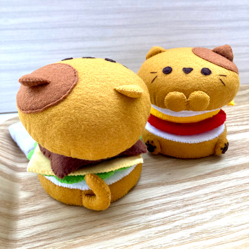 猫バーガー おもちゃ・人形 sai* 通販 18677830｜Creema(クリーマ)