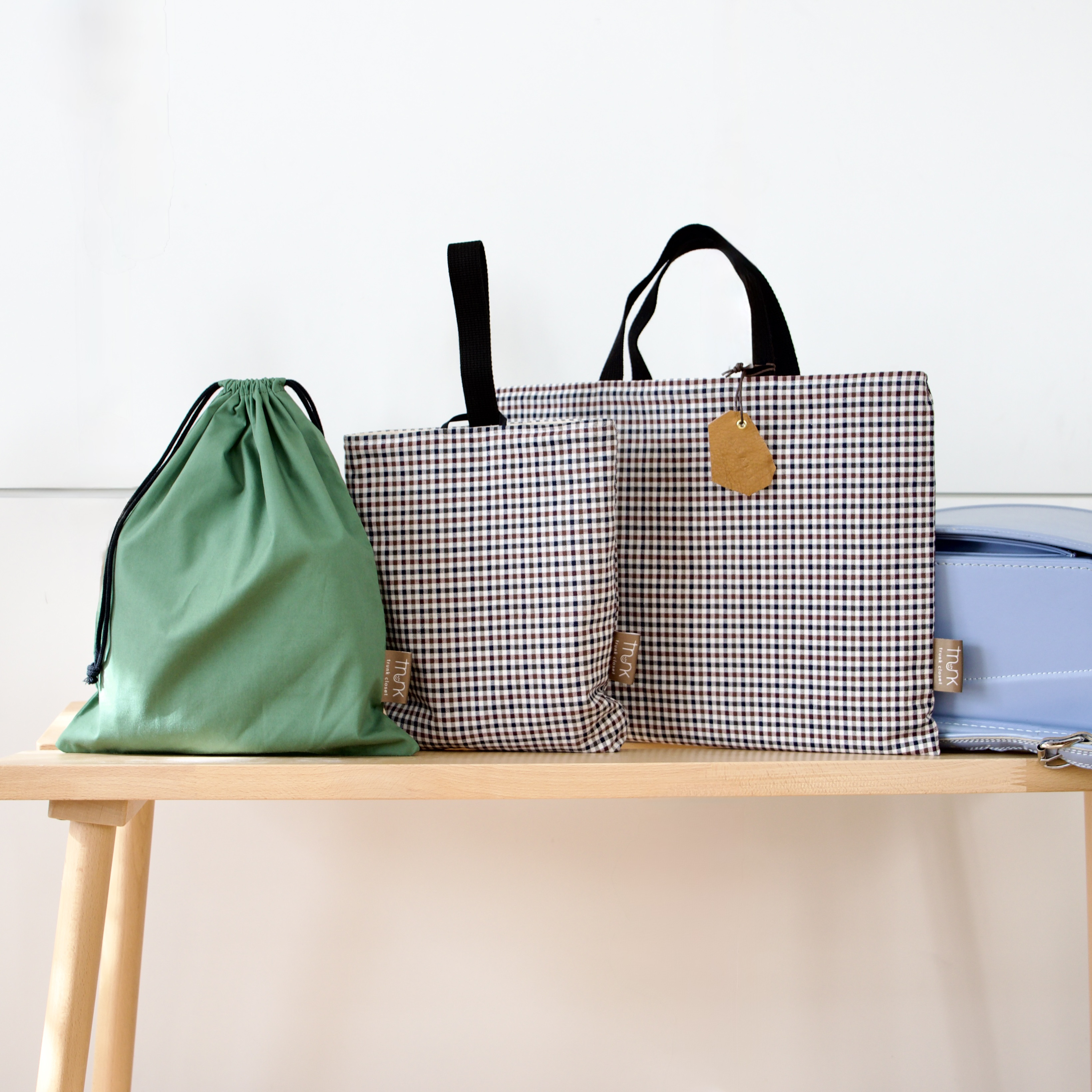 \特集掲載/【入園入学3点セット】レッスンバッグ(革タグ付き) & 上靴袋 ＆ 巾着袋　/入園入学2025　新作2026